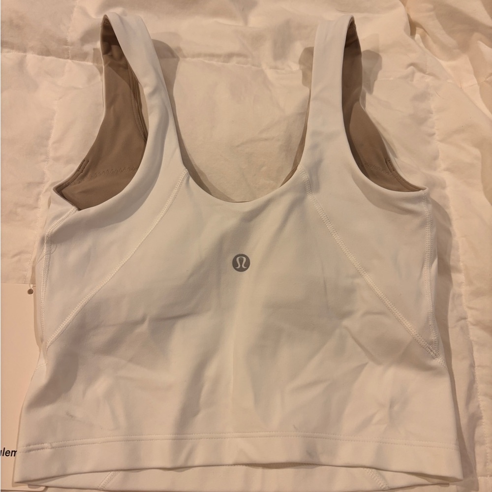 Lululemon - Picture 4 of 6